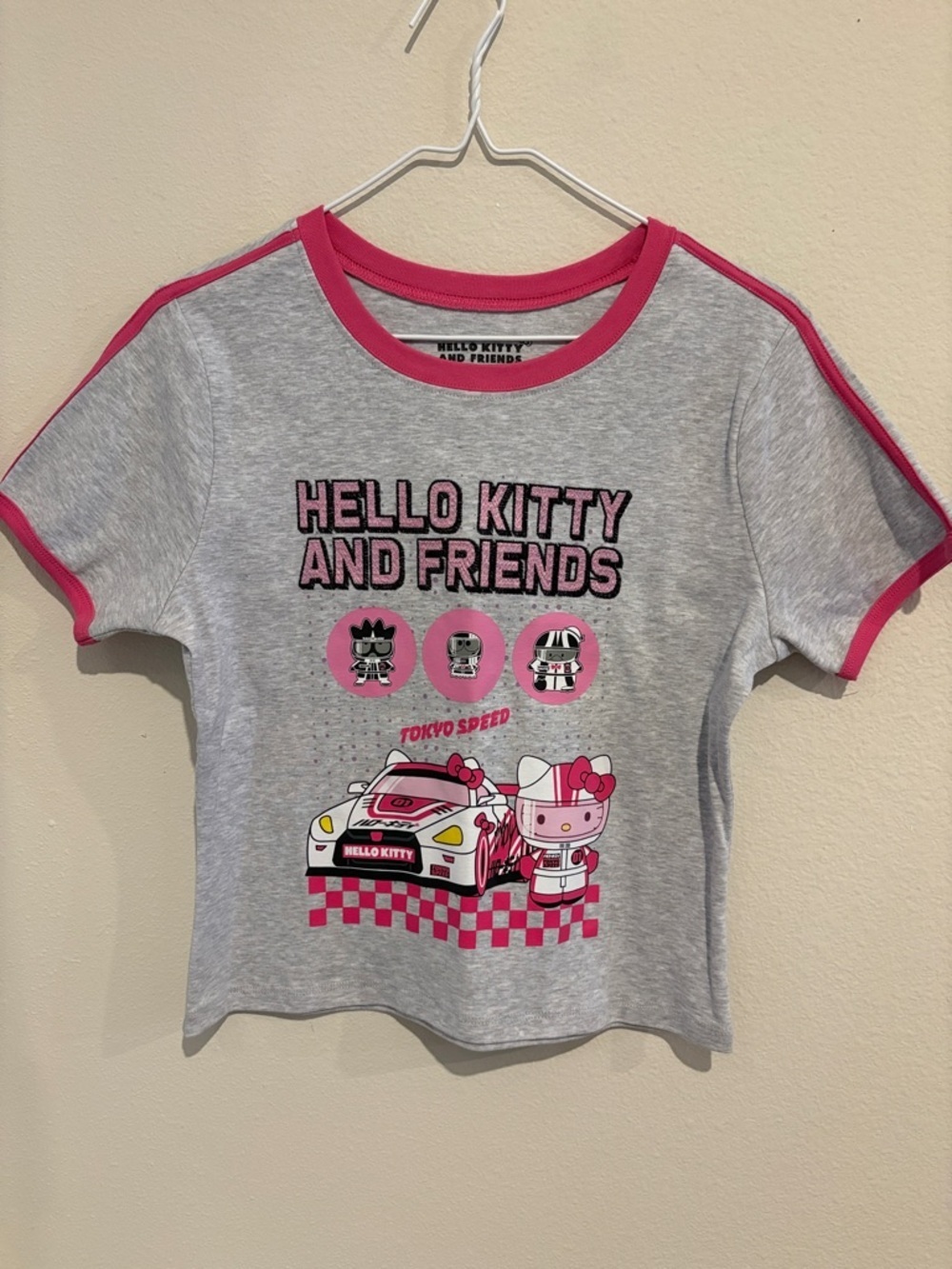 Hello Kitty Pink & Gray Graphic Tee !! Juniors size large